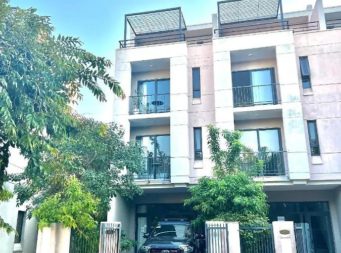 Chuoi 5 Phong Ngu Royal Lotus Apartment Ha Long